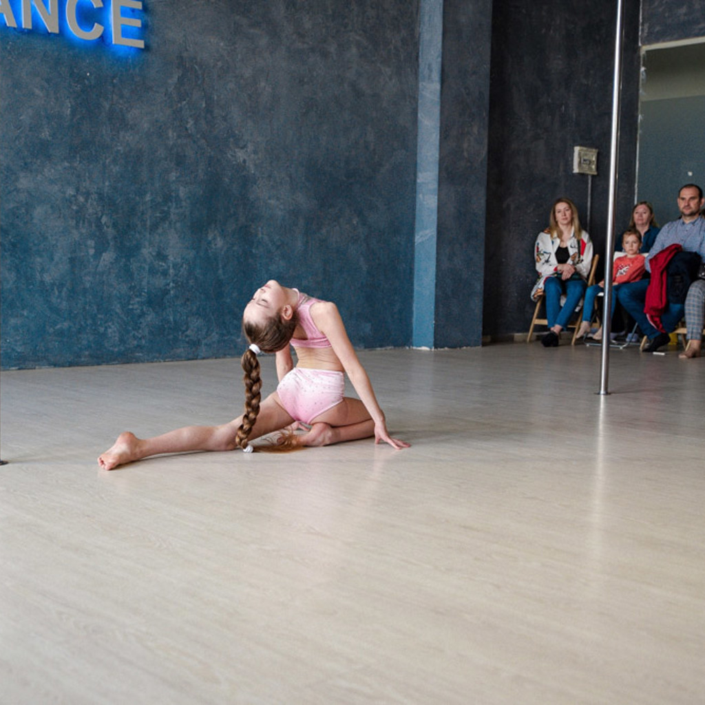 DMOTION KRASNODAR 83